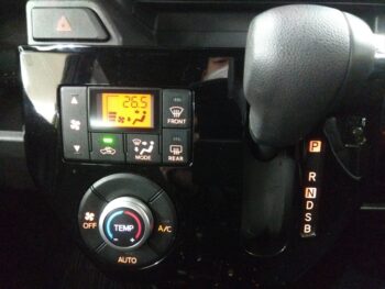 ピクシスメガ Ｌ ＳＡⅢ　ナビTVバックカメラ　4WD