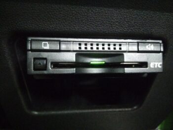 ピクシスメガ Ｌ ＳＡⅢ　ナビTVバックカメラ　4WD