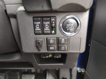 ピクシスメガ Ｇターボ レジャーエディション ＳＡⅢ 純正ナビTV 4WD