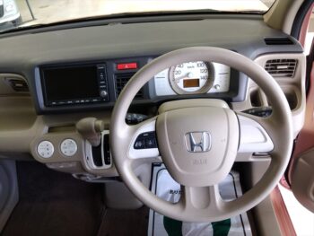 ライフ パステル　4WD
