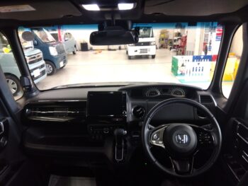 N-BOXカスタム L・スロープ　福祉車両車いす仕様　純正ナビ・TV・バックカメラ　4WD