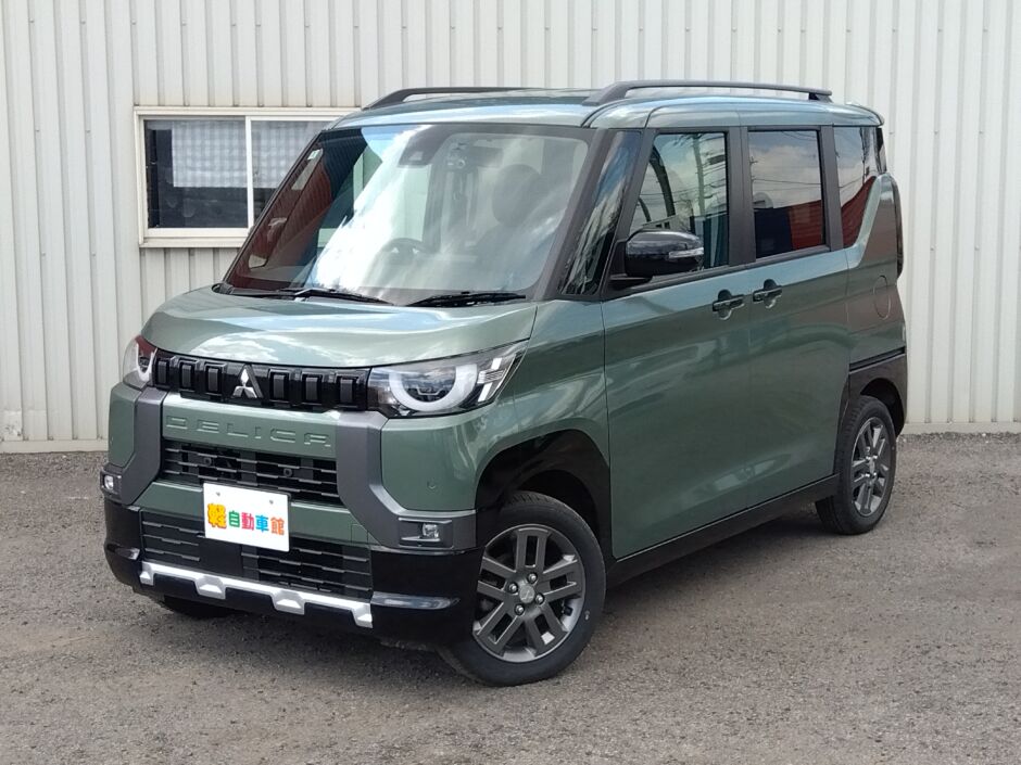 デリカミニ Ｇ ＰＲＥＭＩＵＭ ナビ・全方位カメラ 4WD