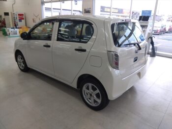 プレオプラス FA　4WD
