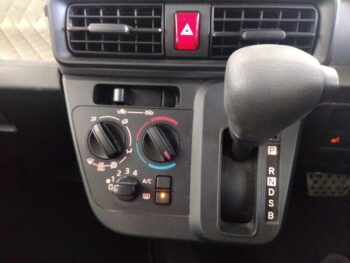 タント L　4WD