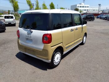 ムーヴキャンバス ストライプスG ナビ・TV・バックカメラ 4WD