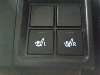 タント L　社外ディスプレイオーディオ　バックカメラ　４WD