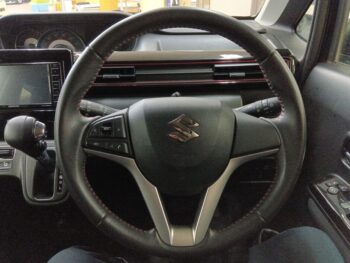 ワゴンR スティングレー ハイブリッドX　純正ナビTV　４WD