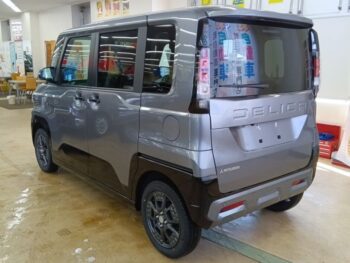 デリカミニ T プレミアム デリマルパッケージ ターボ 4WD