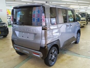 デリカミニ T プレミアム デリマルパッケージ ターボ 4WD