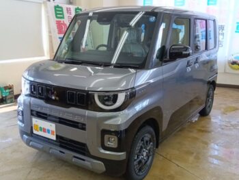 デリカミニ T プレミアム デリマルパッケージ ターボ 4WD