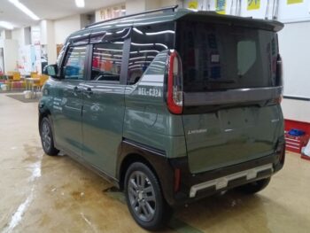 デリカミニ T　プレミアム　ターボ　４WD