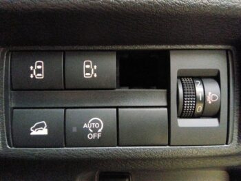 デリカミニ T　プレミアム　ターボ　４WD