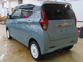 デイズ ボレロ　純正ナビ　バックカメラ　４WD