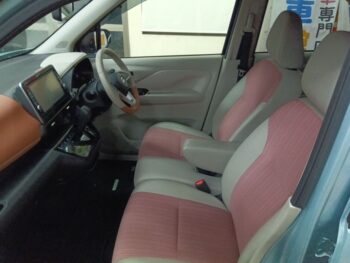 デイズ ボレロ　純正ナビ　バックカメラ　４WD