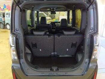 タントカスタム X　４WD