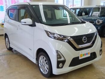 デイズ ハイウェスターX　純正ナビTVバックモニター　４WD