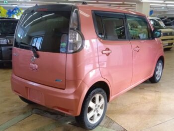 モコ ドルチェX　４WD