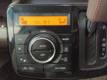 モコ ドルチェX　４WD