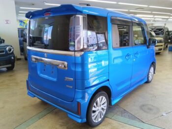 スペーシアカスタム ハイブリッドGS　ナビ・バックカメラ　４WD