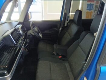 スペーシアカスタム ハイブリッドGS　ナビ・バックカメラ　４WD