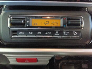 スペーシアカスタム ハイブリッドGS　ナビ・バックカメラ　４WD