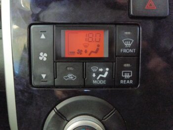 タントカスタム RS　トップエディションSAⅢ　ターボ　純正8インチナビTV　バックカメラ　後期型　4WD