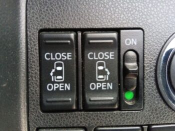 タントカスタム RS　トップエディションSAⅢ　ターボ　純正8インチナビTV　バックカメラ　後期型　4WD