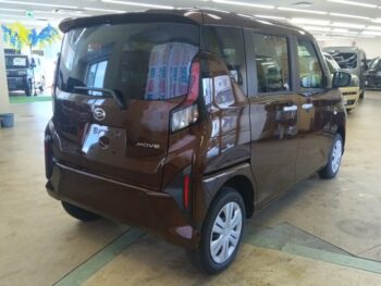 ムーヴ X　未使用車　 4WD