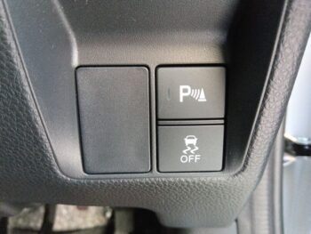 N-VAN ファン　４WD