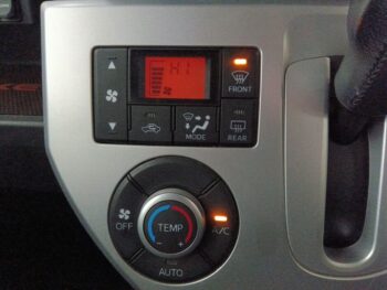 ウェイク Gターボ　SA　純正ナビTVバックモニター　４WD