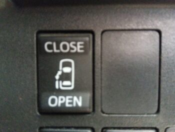 ウェイク L　SA　４WD