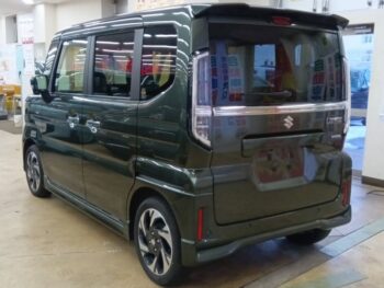 スペーシアカスタム ハイブリッドXS　全方位モニター純正９インチナビ・TV・スズキコネクト　４WD