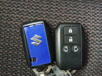 スペーシアカスタム ハイブリッドXS　全方位モニター純正９インチナビ・TV・スズキコネクト　４WD