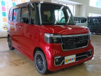N-BOXカスタム ターボ　コーディネートスタイル２トーン　現行型　４WD