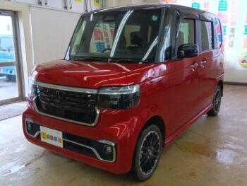 N-BOXカスタム ターボ　コーディネートスタイル２トーン　現行型　４WD
