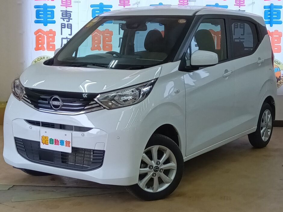 デイズ X　ナビ・バックモニター　後期型　４WD