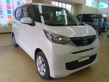 デイズ X　ナビ・バックモニター　後期型　４WD