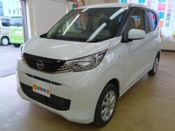 デイズ X　ナビ・バックモニター　後期型　４WD