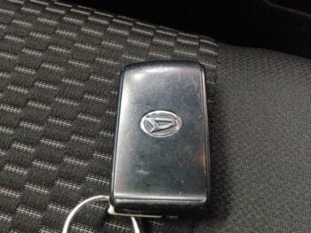 ウェイク L　SA　４WD