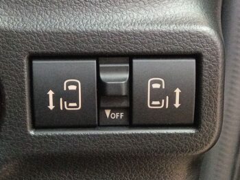 スペーシアカスタム ハイブリッドXS　４WD