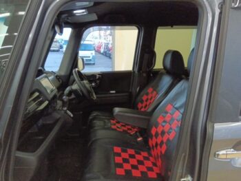 N-BOXカスタム L・ターボ　４WD