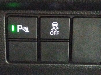 N-BOXカスタム L・ターボ　４WD