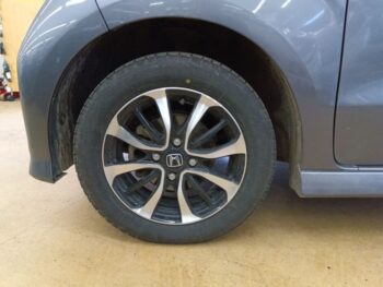 N-BOXカスタム L・ターボ　４WD