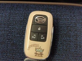 ムーヴキャンバス セオリー　Gターボ　純正ナビ・TV・バックモニター　４WD