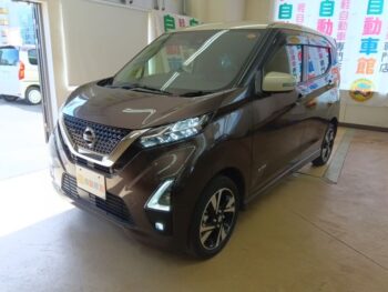 デイズ ハイウェスターGターボ　プロパイロットエディション　純正ナビ・TV・アラウンドビューモニター　４WD