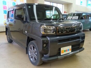 タフト Gターボ　ダーククロムベンチャー　パノラマモニター　４WD