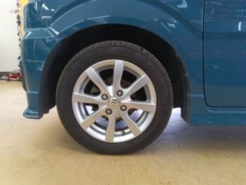 ワゴンR カスタムZ 昇降シート車　純正ナビ・TV・バックカメラ　４WD