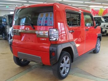 タフト Gターボ”ダーククロムベンチャー”　4WD