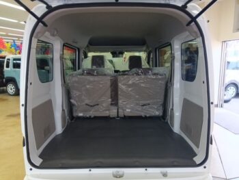 クリッパーバン GX　未使用車　４WD