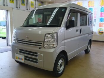 NV100クリッパーバン DX　４WD